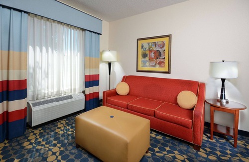 Huntersville Hotel | Hampton Inn & Suites Huntersville