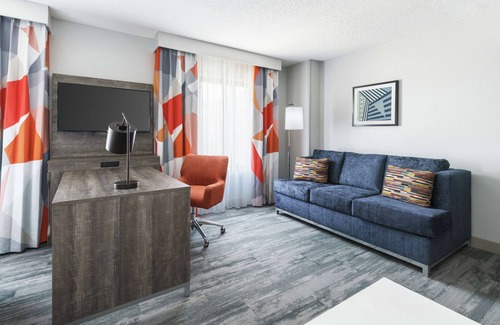 Historic Ybor Hotel | Hampton Inn & Suites Tampa/Ybor City/Downtown