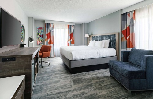 Historic Ybor Hotel | Hampton Inn & Suites Tampa/Ybor City/Downtown