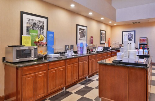 Woodland Hotel | Hampton Inn & Suites Woodland-Sacramento Area