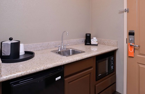 Woodland Hotel | Hampton Inn & Suites Woodland-Sacramento Area