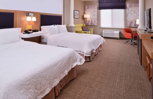 Woodland Hotel | Hampton Inn & Suites Woodland-Sacramento Area