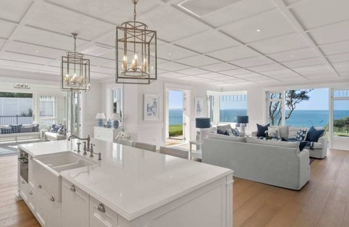 Campbells Bay Casa | Hampton on View, Luxury Clifftop in Campbells Bay