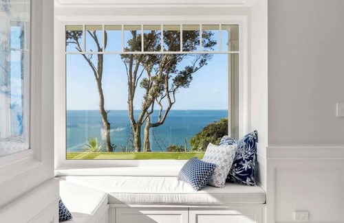 Campbells Bay Casa | Hampton on View, Luxury Clifftop in Campbells Bay