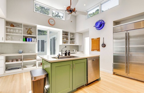 Wainscott Casa | Hamptons Home w/ Private Pool, 1 Mi to Beach!
