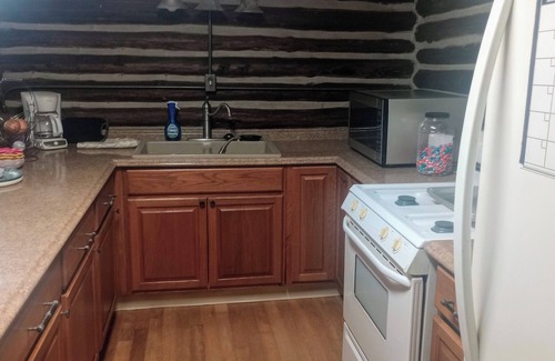 Talisheek Cabina | Hand-Built Cabin Camping in rural Mississippi