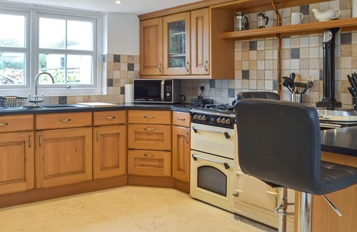 Tan-y-groes Cabaña | Hand picked for its space, high standard finish and only a short drive to Tresaith’s beach.