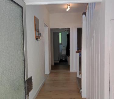 Burghaun Casa | Handwerker Haus auf 2 Etagen für 10 Personen Nähe Autobahn