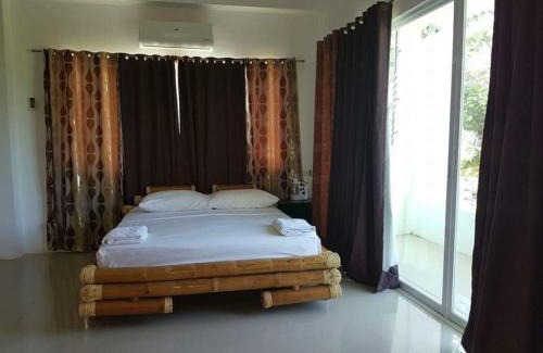Malay Casa | Hangout Beach Resort