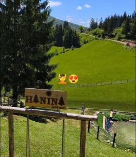 Rogatica Chalet De Esquí | Hanina Village Resort - l i ll
