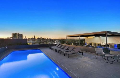 Greenslopes Apartamento | Hanlon Park Escape 250m to Stones Corner Village