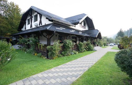 Malini Hotel | Hanul Drumul Talienilor