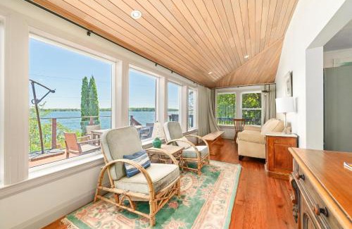 Waupoos Casa | Happiness Haven: Waterfront PEC House