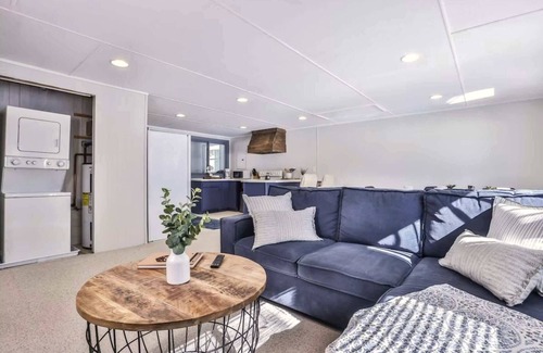 Hazelhurst Apartamento | Happy Camp'r Cabin Su