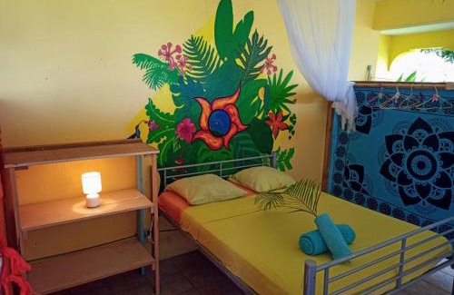 Sainte-Rose Casa | Happy hippies House