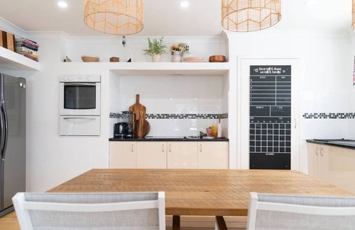 Connolly Casa | Happy Holiday Haven