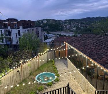 Kutaisi Hotel | Happy House Hotel