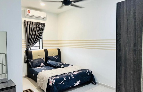 Ulu Tiram Casa | Happy Valley Homestay