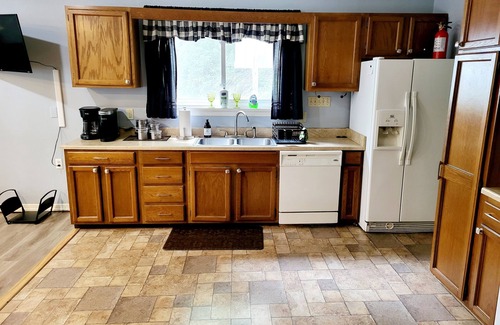 Port Matilda Casa | Happy Valley retiro con estacionamiento para vehículos recreativos