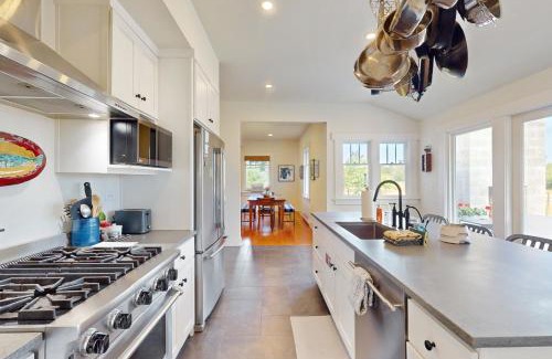 Vashon Island Casa | Harbor Farmhouse