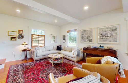 Vashon Island Casa | Harbor Farmhouse
