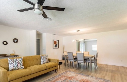 Harbor Bluffs Casa | Harbor · Heated Pool and Spa | 5 min to beach