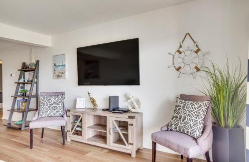 Oceanmarsh Subdivision Apartamento | Harbor Island Condo with Pool Access Walk to Beach!
