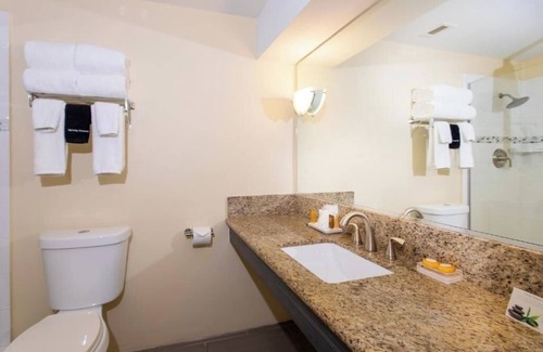 Christiansted Hotel | Harbor View 4-Room Stay | 8 Queen Beds | Perfect for Groups or Family Gatherings