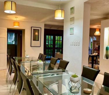 Lodge Hill Casa | Harbor View 4bd by ZenBreak