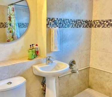 Lodge Hill Casa | Harbor View 5bd by ZenBreak