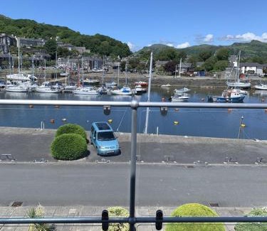 Borth-y-Gest Apartamento | Harbour Haven: Spectacular Views