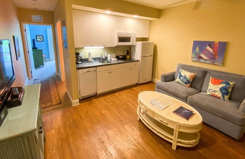 Fort Myers Beach Condominio | Harbour House at the Inn Unit 213 by Coastal Vacation Properties