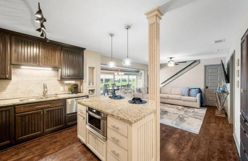 Upper Grand Lagoon Casa | Harbour Villa 4232
