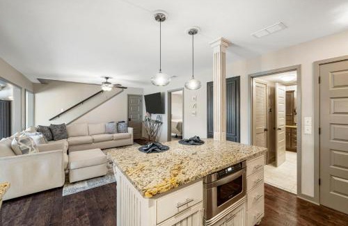 Upper Grand Lagoon Casa | Harbour Villa 4232