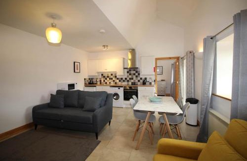 Louth Casa | Hare Cottage, Covenham Holiday Cottages