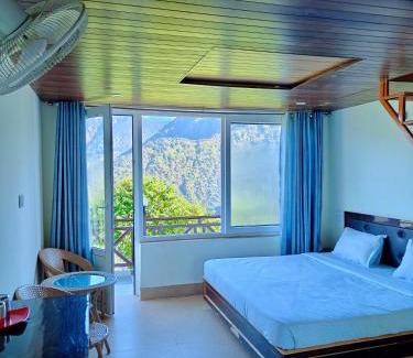 Naina Range Hotel | Harika Palace