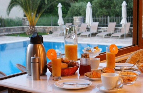 Longos Apartamento | Harmony Hotel Apartments - Suite NAFSIKA 50m² para 2-4 personas Wifi gratuito