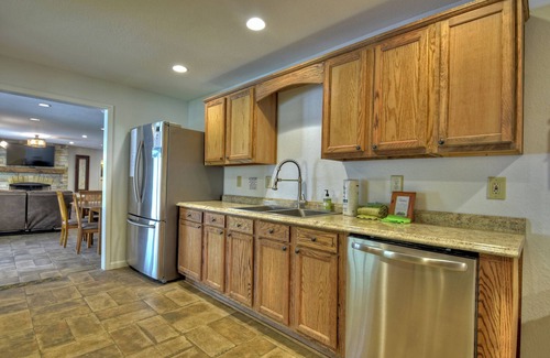 Williamstown Casa | Harper House | Outdoor Fireplace | Grill | Private Bathrooms