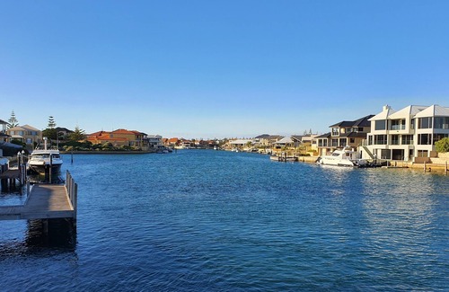 Wannanup Villa | Hartog Villa en Baywater Canal