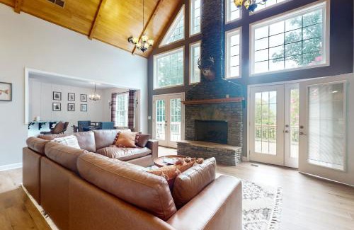 Sylva Casa | Harvest Cove Cabin
