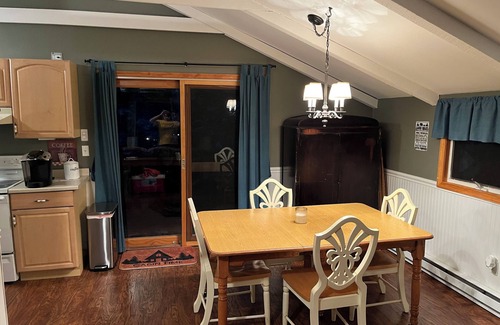 Lake Ariel Cabina | Harvest Moon Lodge- 3 Bedroom 1 Bathroom Cabin in The Hideout, Lake Ariel, PA