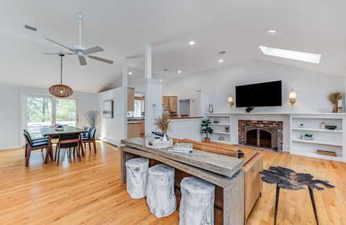 East Harwich Casa | Harwich Getaway w/ Stunning Water Views, Central Air, Outdoor Shower, Tennis
