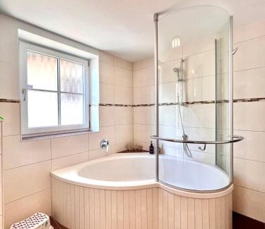 Ruhpolding Apartamento | Hasenchalet Ruhpolding, familienfreundlich, Badewanne, Chiemgau-Karte inklusive