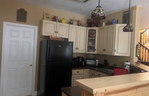 Shasta County Cabina | Hat Creek Cabin in Old Station, near fishing, hiking, Lassen, & Burney w/ 3 bdms