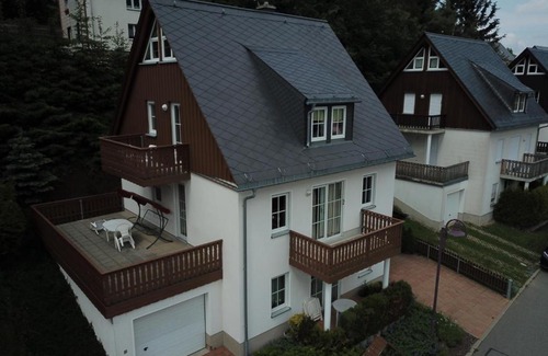 Oberwiesenthal Casa | Haus am Berg - großes Haus mit Sauna für bis zu 10 Personen unweit vom Skihang