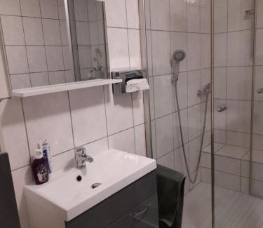Altstrimmig Casa | Haus am Hügel