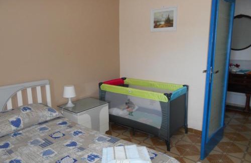 Grottasanta Casa | Haus Der Schmetterlinge In Syrakus