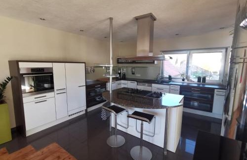 Gimmeldingen Apartamento | Haus Fleur