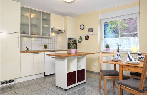 Kaltenhof Casa | Haus Leuchtturm - vacation in a peaceful location in Kaltenhof.
