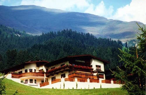 Vorderlanersbach Apartamento | Haus Panorama